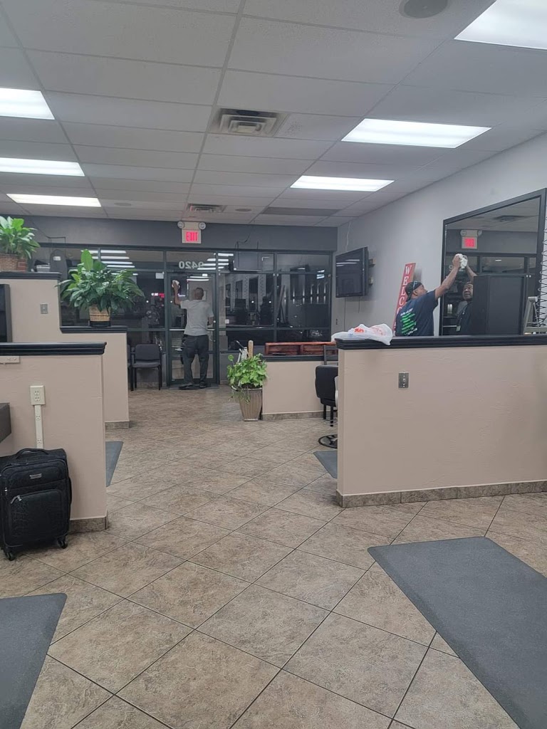 Javon's ' 'Hair It Is' Barber & Style Salon 73120