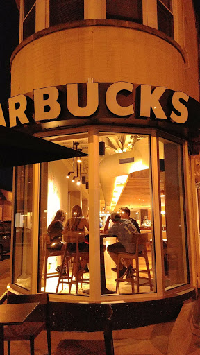 Shopping Mall «Brookside shopping area», reviews and photos, W Meyer Blvd, Kansas City, MO 64113, USA