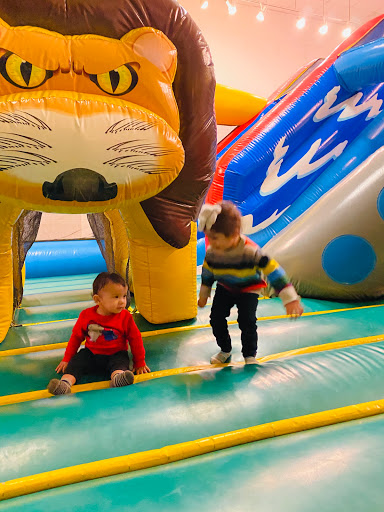 Amusement Center «Jumpin Jonnies», reviews and photos, 234 Talcottville Rd, Vernon, CT 06066, USA