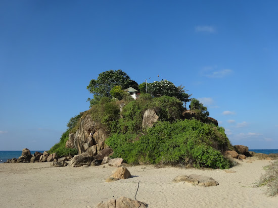 Kuchchaveli beach II
