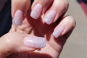 Wonder Nails image