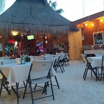 La Playita Restaurant Isla Mujeres - Av Rueda Medina S/N, Centro, 77400 Isla Mujeres, Q.R., Mexico