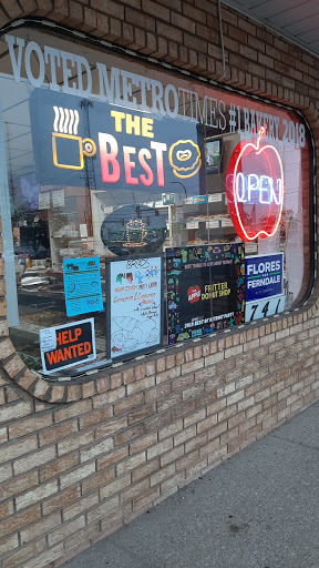 Donut Shop «Apple Fritter Donut Shop», reviews and photos, 741 E 9 Mile Rd, Ferndale, MI 48220, USA