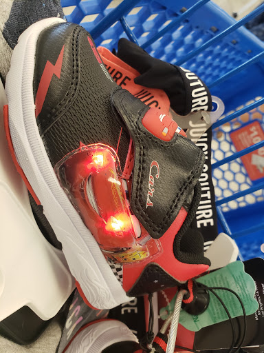 Book Store «Half Price Books», reviews and photos, 2601 S Interstate 35 e300, Round Rock, TX 78664, USA