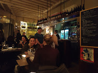 Atmosphère du Restaurant thaï Au Petit Thaï à Paris - n°13