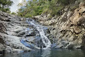 Cedar Creek Falls image