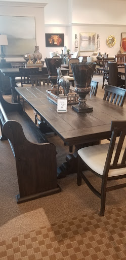 Furniture Store «Havertys Furniture», reviews and photos, 320 Clancy Nolan Dr, Cedar Hill, TX 75104, USA