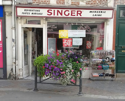 SINGER DOULLENS - Deladiennée à Doullens