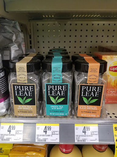 Shopping Mall «Howard and Western Shopping Center», reviews and photos, 7510 N Western Ave, Chicago, IL 60645, USA