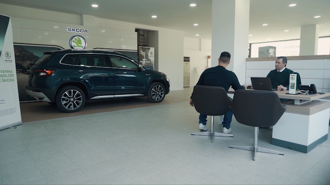 Garagem de Arrifana ŠKODA | Volkswagen - Loja de móveis