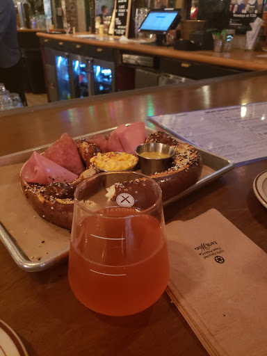 American Restaurant «Beat Brasserie», reviews and photos, 13 Brattle St, Cambridge, MA 02138, USA