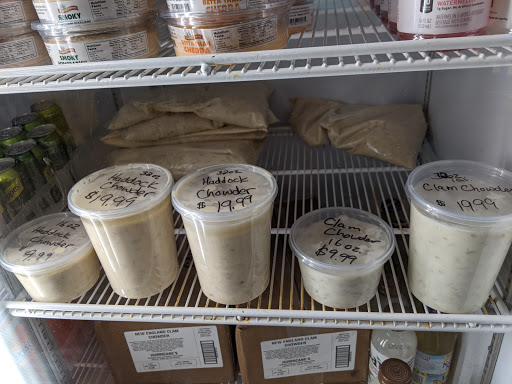 Seafood Market «Dorr Lobster Seafood Market», reviews and photos, 372 Shore Rd, Ellsworth, ME 04605, USA