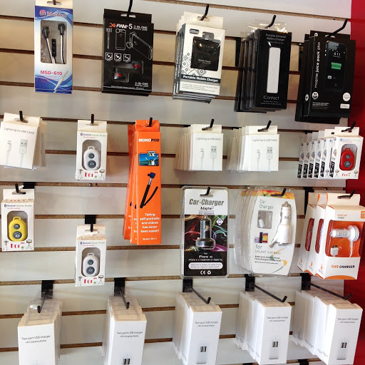 Electronics Repair Shop «iNfigo iPhone iPad iMac Repair & Accessories», reviews and photos, 108 S Cedros Ave, Solana Beach, CA 92075, USA