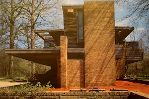 Lloyd Lewis House - Frank Lloyd Wright image