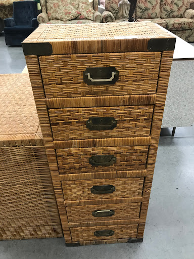 Appliance Repair Service «Habitat For Humanity Greater Cincinnati ReStore - Hamilton», reviews and photos, 896 Fairview Ave, Hamilton, OH 45015, USA