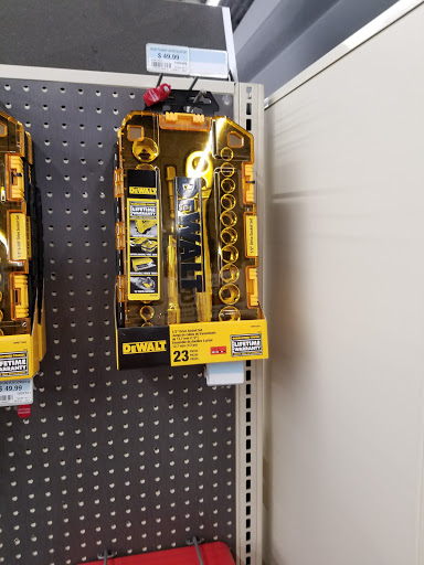 Home Improvement Store «Tractor Supply Co.», reviews and photos, 111 Arrowhead Ct, Frankfort, KY 40601, USA