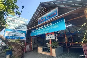 Warung Tepi Lebih image