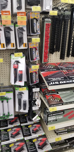 Hardware Store «Harbor Freight Tools», reviews and photos, 1460 Main St, Hamilton, OH 45013, USA