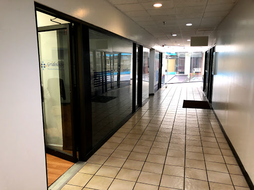 Shopping Mall «Oaktree Mall Shopping Center», reviews and photos, 2024 Center Ave n, Fort Lee, NJ 07024, USA