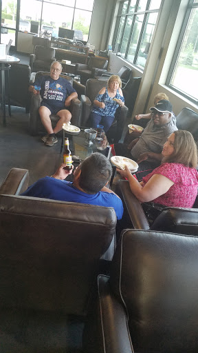 Lounge «Club Herf», reviews and photos, 9500 University Ave suite 1101, West Des Moines, IA 50266, USA