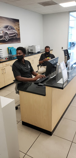 Mercedes Benz Dealer «Mercedes-Benz of Alexandria», reviews and photos, 200 S Pickett St, Alexandria, VA 22304, USA