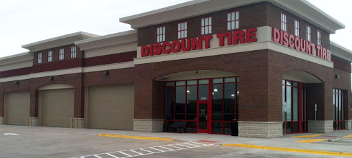 Tire Shop «Discount Tire», reviews and photos, 2900 Mt Williams Dr, Norman, OK 73069, USA