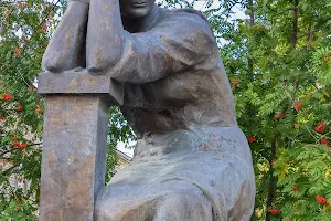 Marina Tsvetayeva Monument image