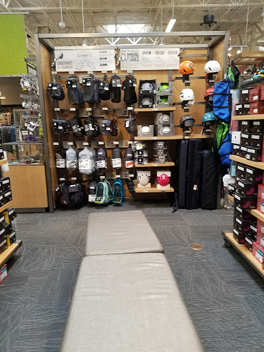 Camping Store «REI», reviews and photos, 8490 Castleton Corner Dr, Indianapolis, IN 46250, USA