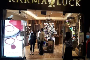 Karma And Luck- The Mirage HOTEL & CASINO image