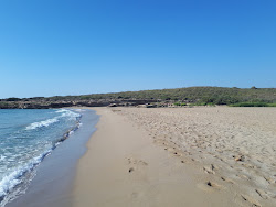 Foto von Eloro Strand mit sehr sauber Sauberkeitsgrad