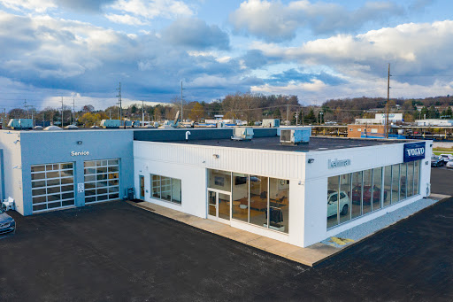 Car Dealer «Lehman Volvo Cars of York», reviews and photos, 950 N Hills Rd, York, PA 17402, USA