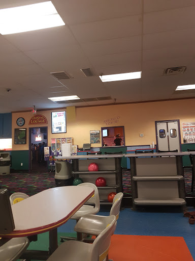 Bowling Alley «Classic Bowl», reviews and photos, 11707 Round Lake Blvd NW, Coon Rapids, MN 55433, USA