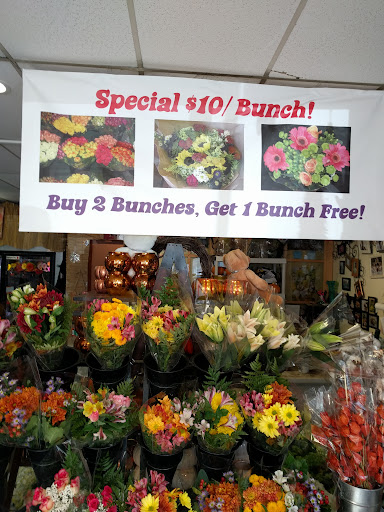 Florist «A Whole Bunch Flower Market», reviews and photos, 326 Cambridge St, Burlington, MA 01803, USA