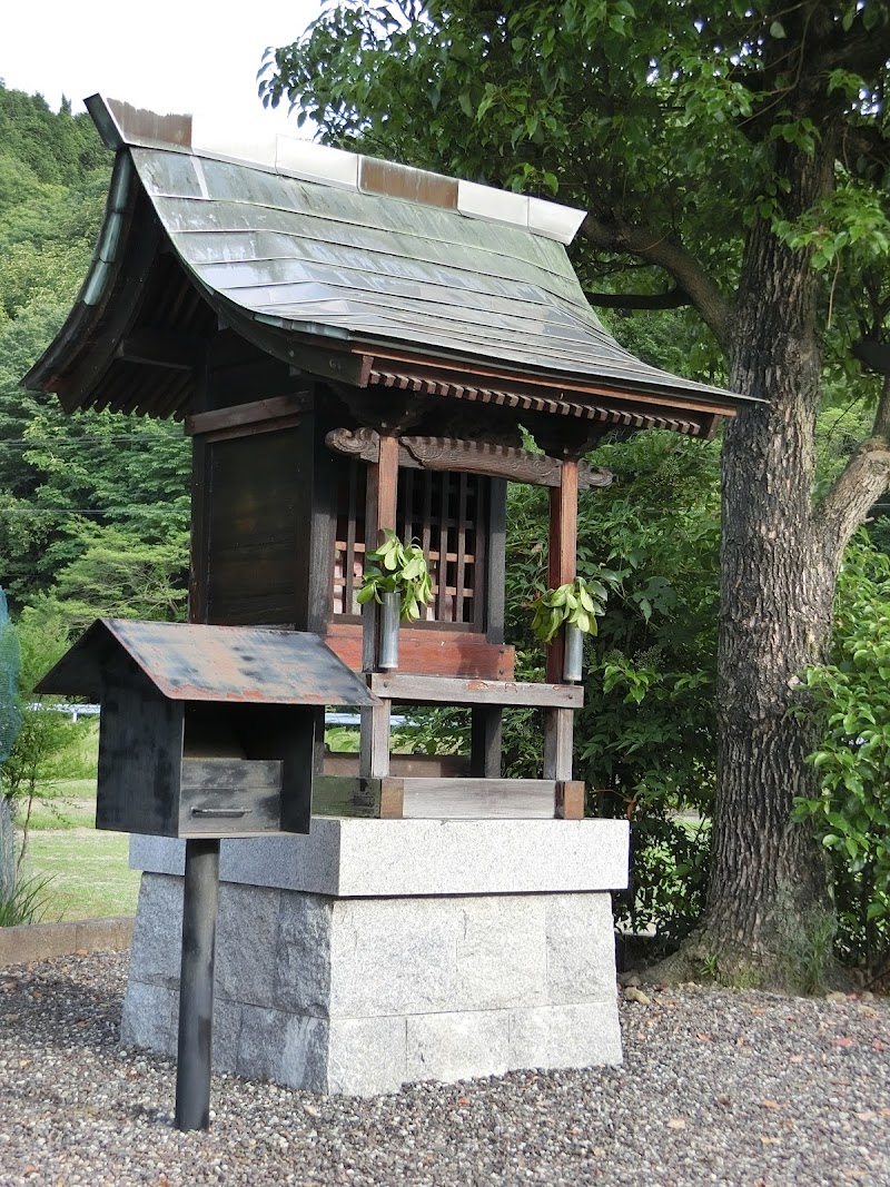 春日神社・渡瀬地蔵