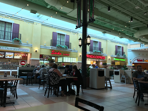 Shopping Mall «Market Place Shopping Center», reviews and photos, 2000 N Neil St, Champaign, IL 61820, USA