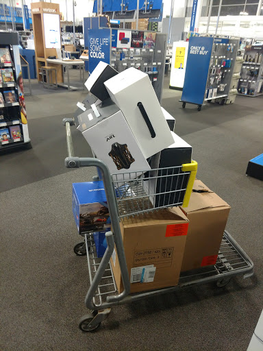 Electronics Store «Best Buy», reviews and photos, 1025 Veterans Pkwy, Clarksville, IN 47129, USA