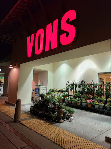 Grocery Store «Vons», reviews and photos, 7544 Girard Ave, La Jolla, CA 92037, USA