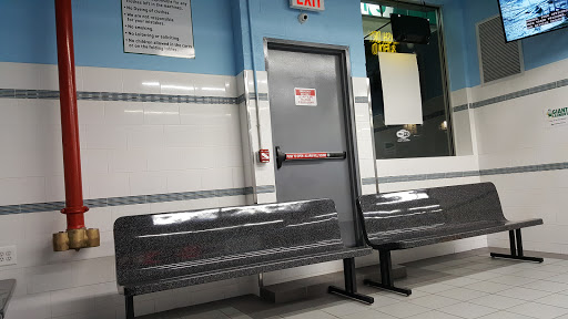 Laundromat «Giant Laundry», reviews and photos, 2861 Webster Ave, Bronx, NY 10458, USA