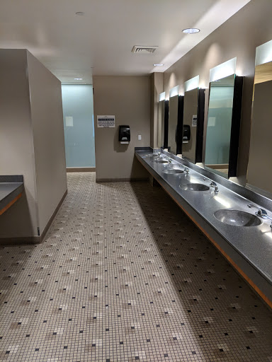 Gym «LA Fitness», reviews and photos, 1400 NW Northrup St, Portland, OR 97209, USA