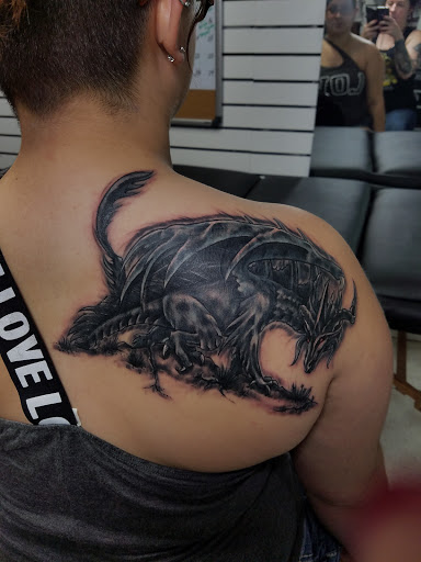 Tattoo Shop «Hazy Daze Tattoo Studio», reviews and photos, 2104 Strand St, Galveston, TX 77550, USA