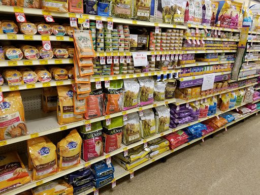 Pet Supply Store «PetSmart», reviews and photos, 857 N Val Vista Dr #106, Gilbert, AZ 85234, USA