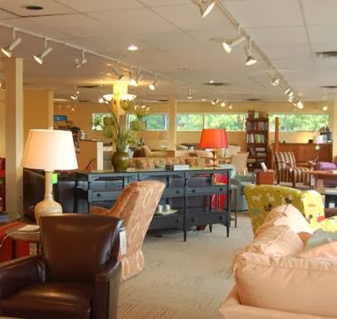 Furniture Store «Circle Furniture - Cambridge», reviews and photos, 199 Alewife Brook Pkwy, Cambridge, MA 02138, USA