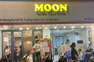 Moon Fast Food Eatery image