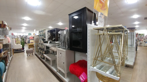 Home Goods Store «HomeGoods», reviews and photos, 7 Neponset St, Worcester, MA 01606, USA