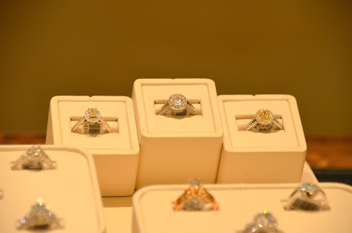 Jewelry Store «Argo & Lehne Jewelers», reviews and photos, 3100 Tremont Rd, Columbus, OH 43221, USA