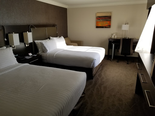 Holiday Inn Express & Suites Santa Clara, an IHG Hotel image