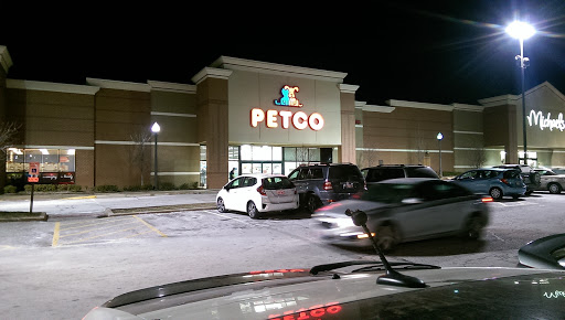 Pet Supply Store «Petco Animal Supplies», reviews and photos, 6631 Edwardsville Crossing Dr, Edwardsville, IL 62025, USA