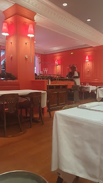 Atmosphère du Restaurant français Restaurant Place Bernard à Bourg-en-Bresse - n°11