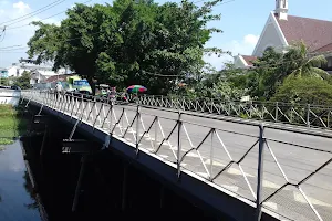 Oude Ned-indië Rivier Brug " Lodji " image