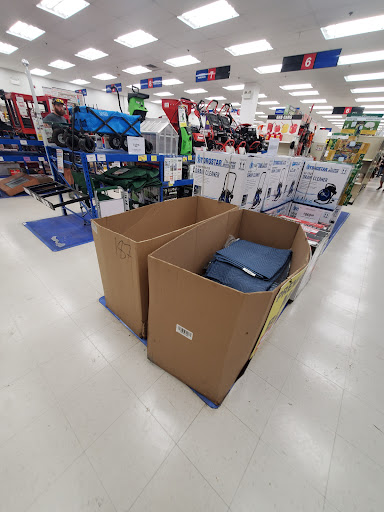 Hardware Store «Harbor Freight Tools», reviews and photos, 7600 la Crosse Ave, Burbank, IL 60459, USA